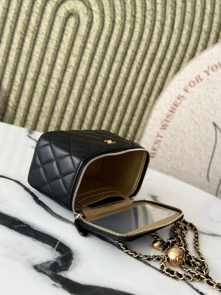 Chanel Cosmetic Bags Premium 53319 0804
